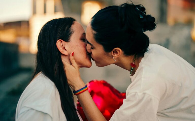 Raviver la passion couple : 6 secrets pour retrouver la flamme sans épuisement 11 - La minute santé raviver la passion couple