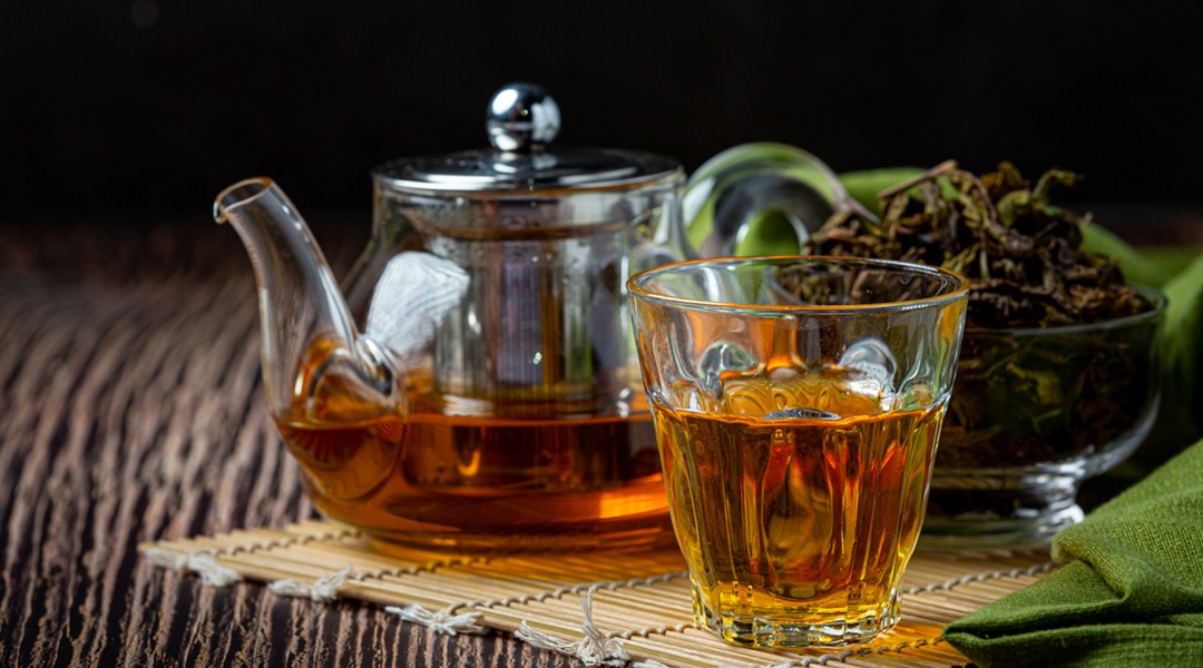 Plantes Adaptogènes Stress : 8 Super-Héros Végétaux Qui Sauveront Votre Santé Mentale ! 5 - La minute santé Infusion tisane plantes adaptogènes stress relaxation bien-être